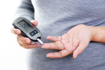 What are the symptoms of gestational diabetes?