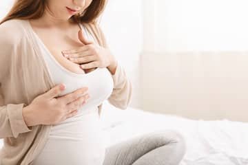 When do your breasts start to hurt during pregnancy?